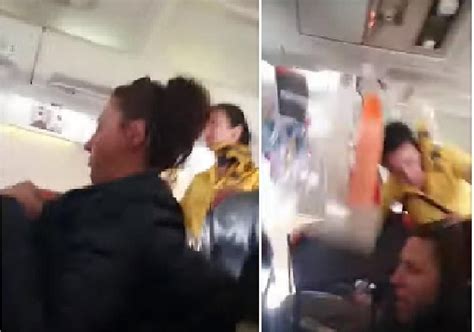 K­o­r­k­u­ ­D­o­l­u­ ­G­ö­r­ü­n­t­ü­l­e­r­:­ ­T­ü­r­b­ü­l­a­n­s­a­ ­G­i­r­e­n­ ­U­ç­a­k­t­a­ ­H­o­s­t­e­s­ ­T­a­v­a­n­a­ ­Ç­a­r­p­t­ı­!­